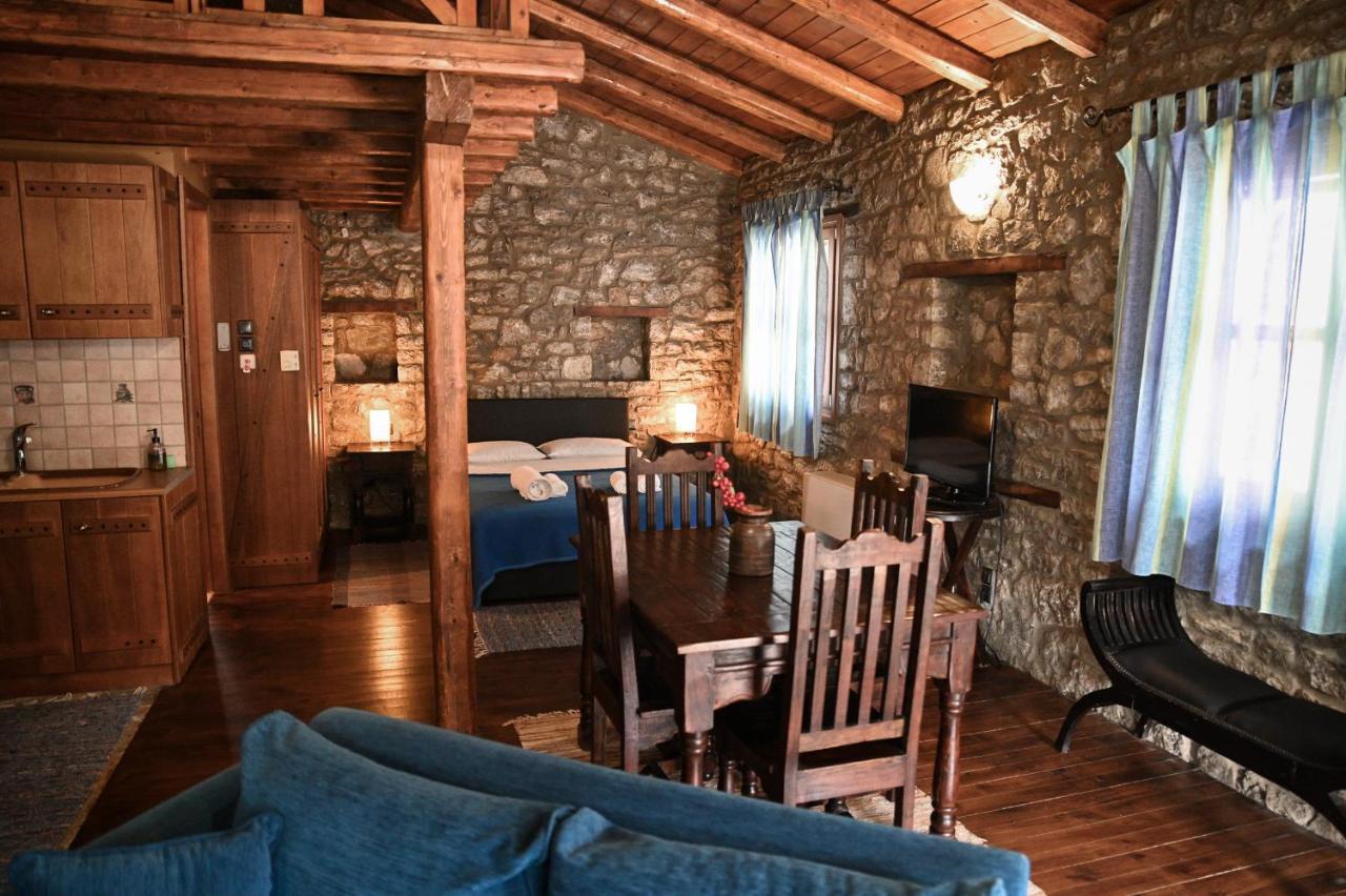 Villa Petrina Theohari Lekhouri Esterno foto