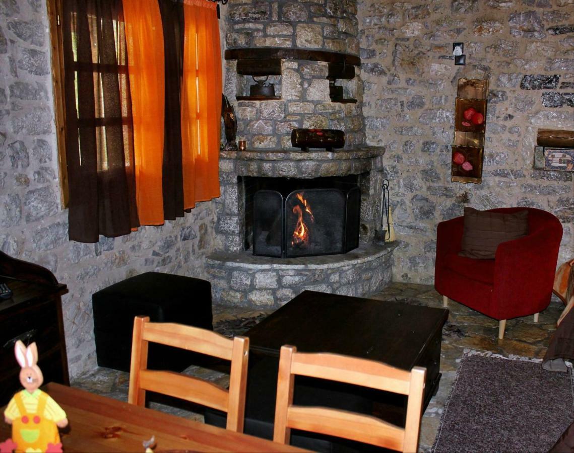 Villa Petrina Theohari Lekhouri Esterno foto